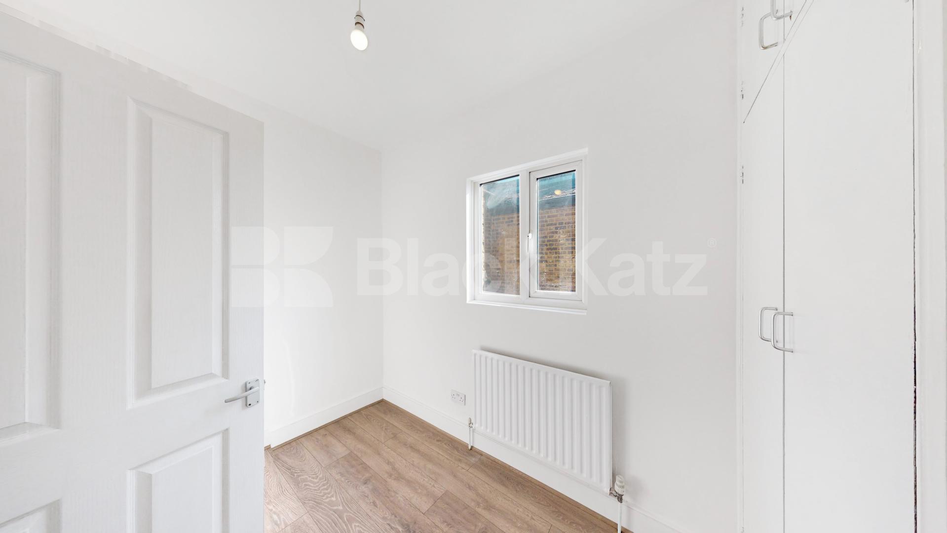 Newly refurbished 4 bedrrom house with garden mins to tube & shops Baronet Grove, Tottenham